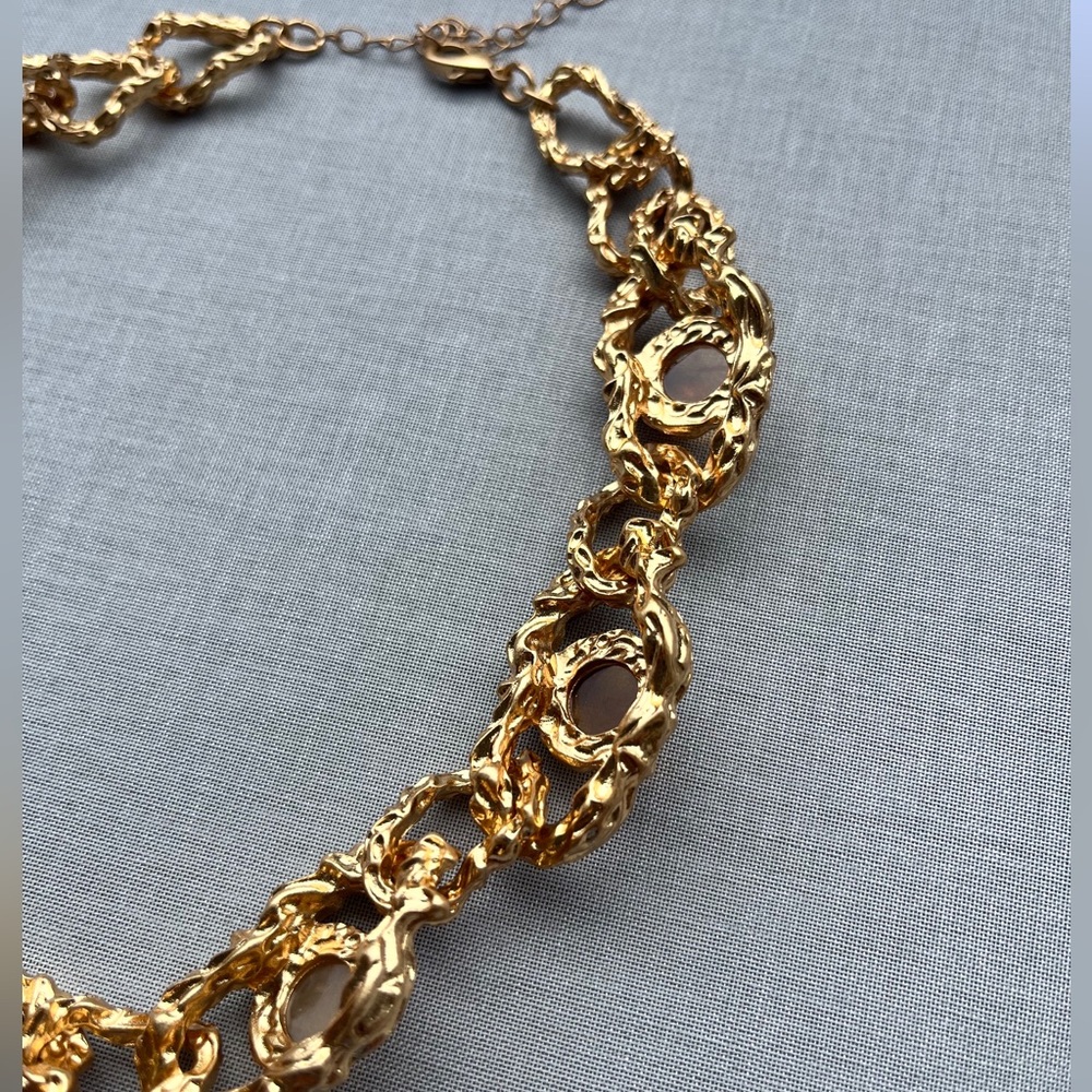 Textured Chain Statement Necklace - Picture 14 of 16